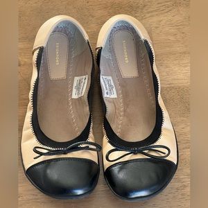 Groundies Felecia Flats 39